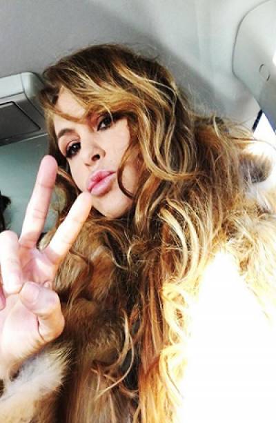 Paulina Rubio presume nuevo look