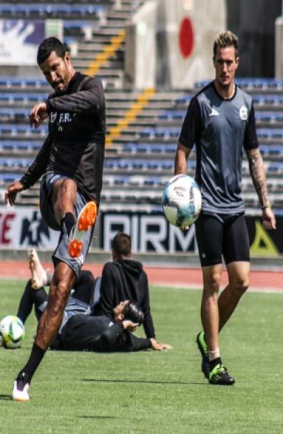 Victoria de Lobos BUAP provocaría cese de Rafael Puente Jr. en Gallos Blancos