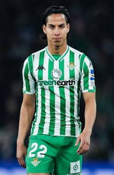 Olympique de Lyon está interesado en Diego Lainez