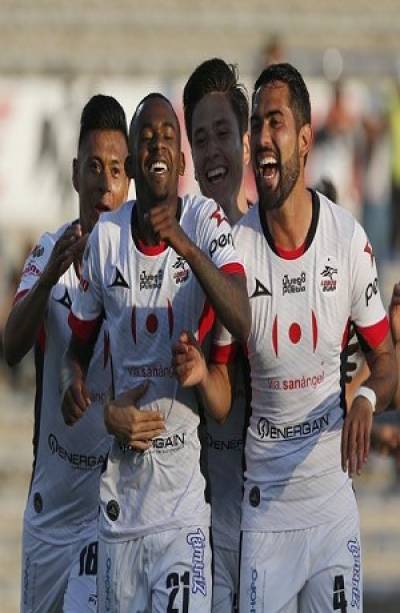 Lobos BUAP derrotó 2-0 a Santos en CU