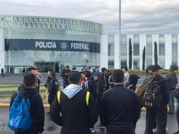 Policías federales en rebelión contra Guardia Nacional