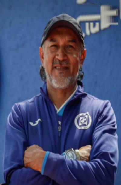 Cruz Azul: Directiva analiza permanencia del Potro Gutiérrez