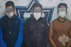 Sujetos con armas de fuego y drogas son detenidos en Acatzingo