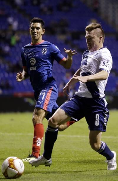 Club Puebla enfrenta a Rayados de Monterrey en la Sultana