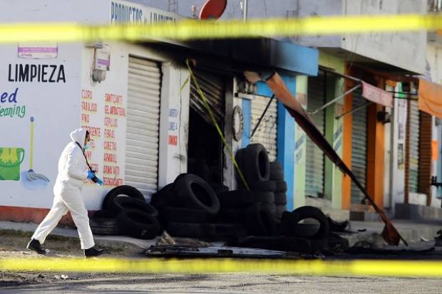 VIDEO: Muere hombre calcinado al interior de una talachería en Santa Lucía