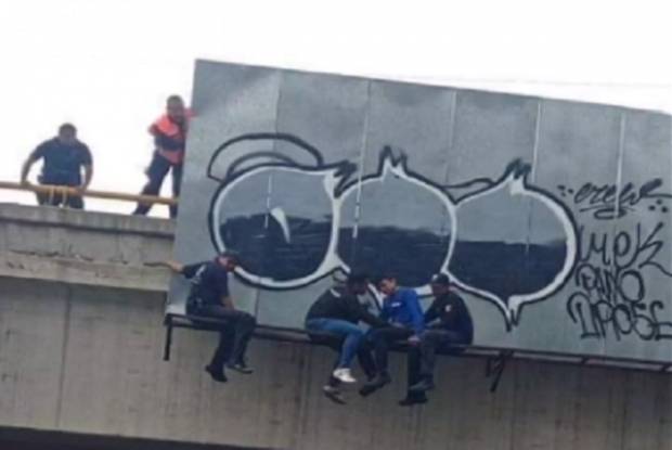 VIDEO: Joven trató de quitarse la vida arrojándose de un puente en Bulevar Forjadores