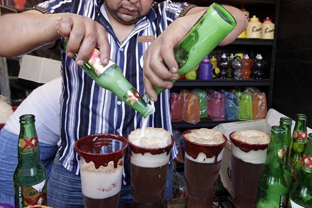 Anuncian más operativos contra venta ilegal de micheladas en Puebla