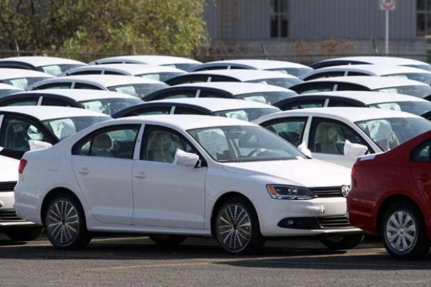 En abril ventas de Volkswagen y Audi de México volvieron a caer