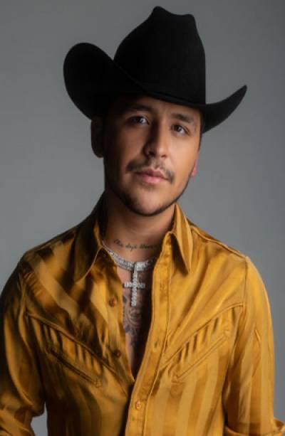 Christian Nodal cancela conciertos en Puebla y Oaxaca