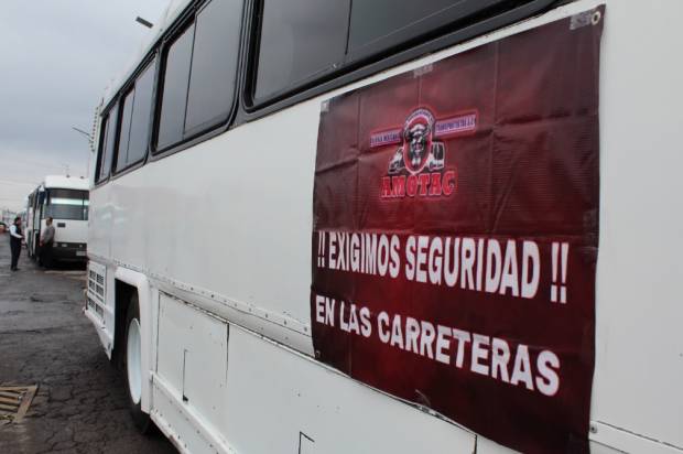 Transportistas de Puebla salen a paro nacional en CDMX