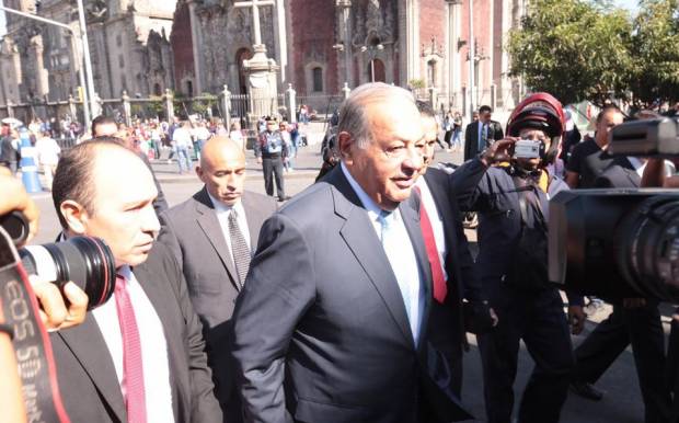 AMLO se reúne con Slim y otros empresarios en Palacio Nacional