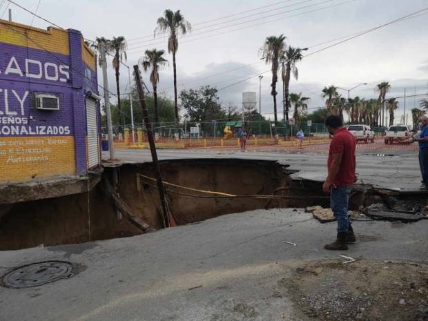 Aparece socavón en Tamaulipas