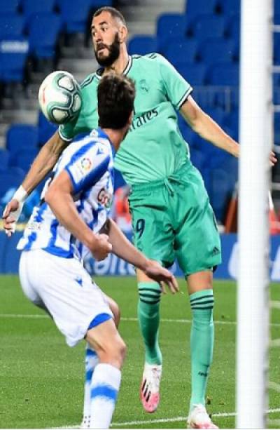 Real Madrid derrotó 2-1 a la Real Sociedad y es líder de La Liga