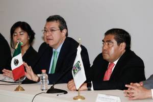 Puebla y Tlaxcala firman acuerdo para seguridad, movilidad y saneamiento del Atoyac