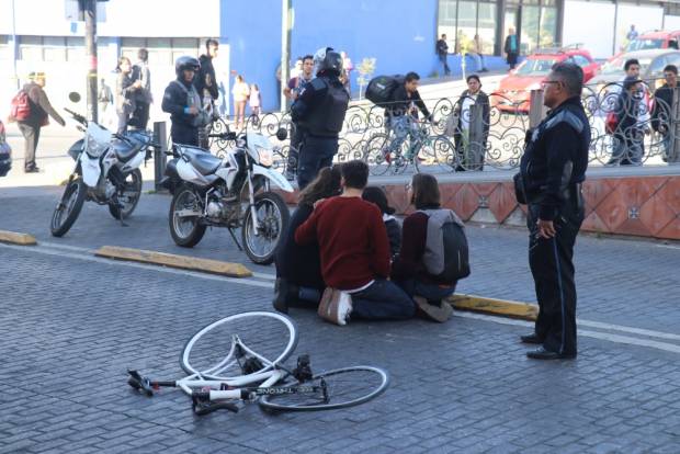 Transportista ofrece 4 mdp a padres de Manu Vara para liberar a chofer que lo mató