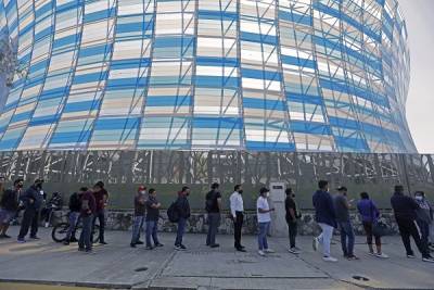 VIDEO: Aficionados acuden al Cuauhtémoc por un boleto para el Club Puebla vs América