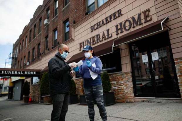 Funerarias en Nueva York en estado de emergencia por Covid-19