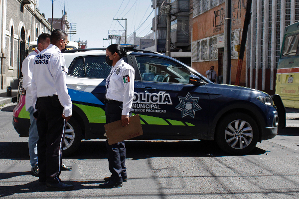 Al menos 10 lesionados deja choque entre unidades de transporte público en Puebla