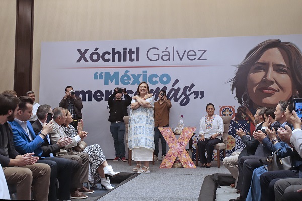 Xóchitl Gálvez de gira en Puebla