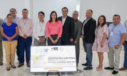 Integrantes del IEE presentan redistritación