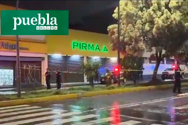 Balacera en asalto a tienda en Puebla; un ladrón muerto y un policía herido