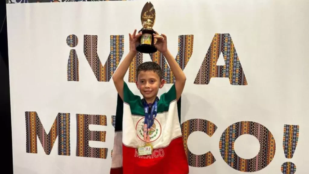 Niño mexicano gana competencia de Aritmética en Malasia