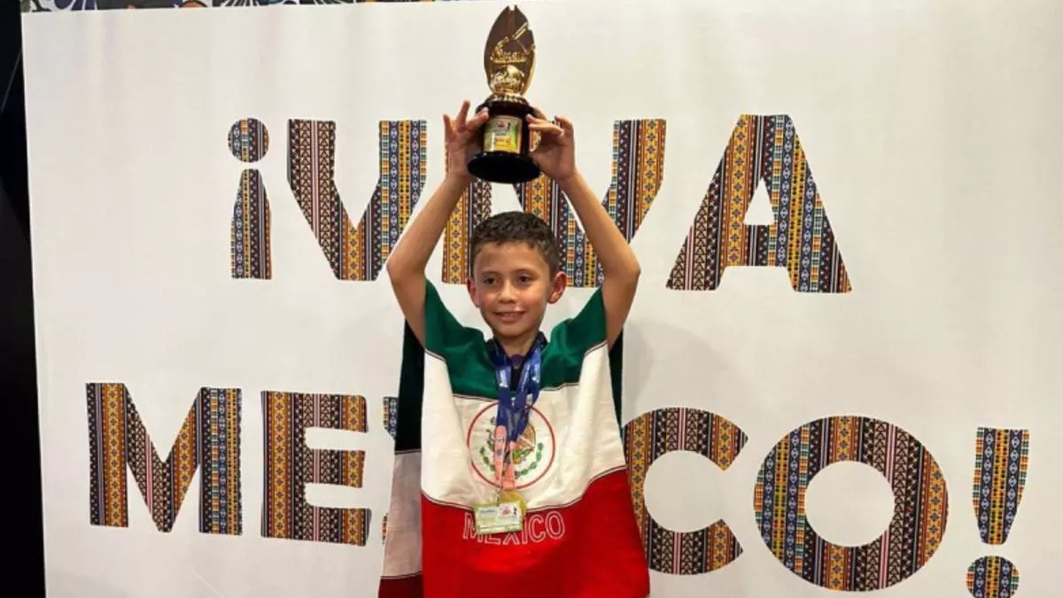 Niño mexicano gana competencia de Aritmética en Malasia