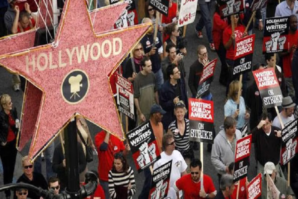 ¿Qué películas y series afecta la huelga de Hollywood?