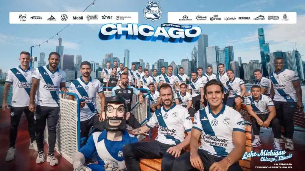 ¿Quién faltó en la foto oficial del Club Puebla?