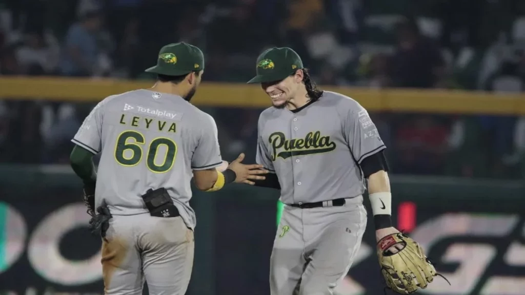 Pericos de Puebla pone la serie 2-0 ante Leones de Yucatán