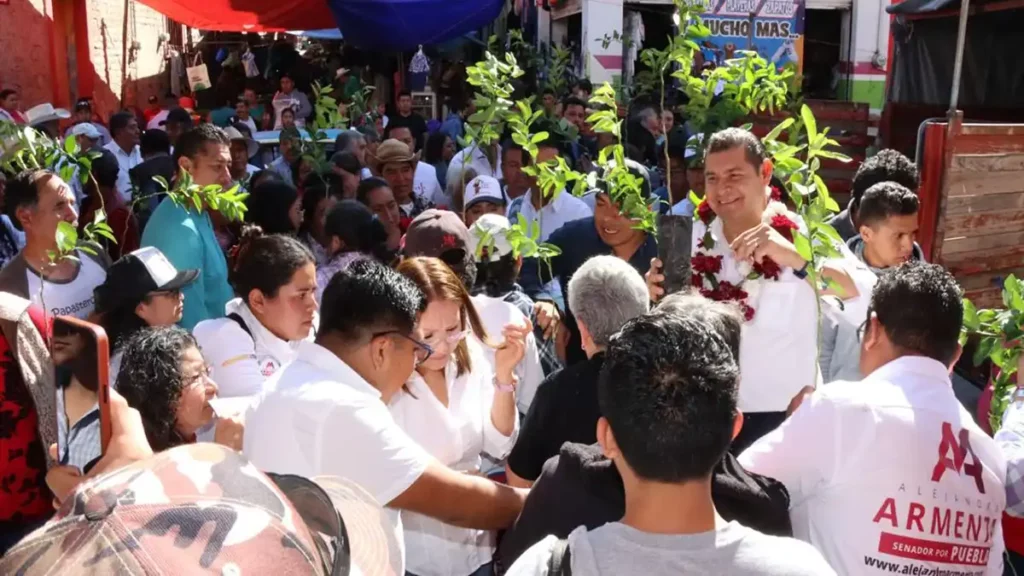 Alejandro Armenta realizó gira por la Sierra Norte de Puebla