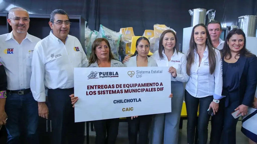 SEDIF entrega equipamiento para 69 municipios