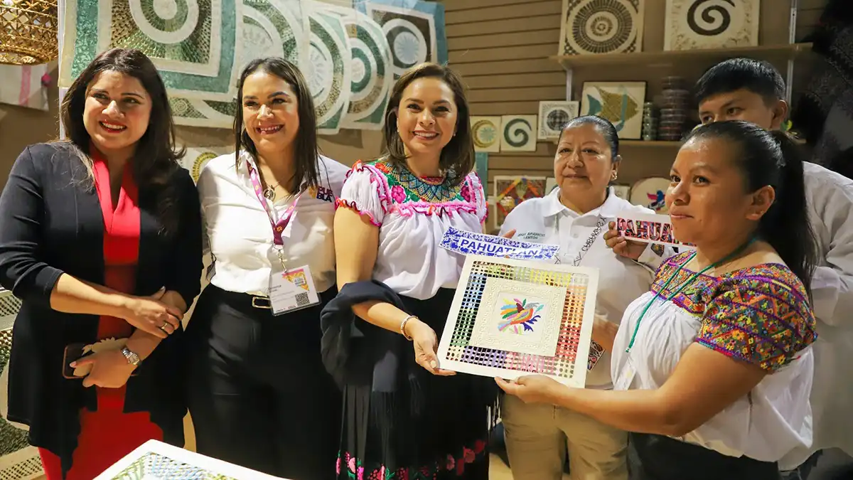 Inauguran stand de Puebla en Tianguis Turístico Internacional