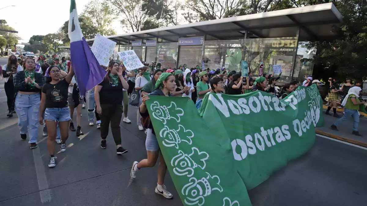 Exigen despenalización del aborto en Puebla