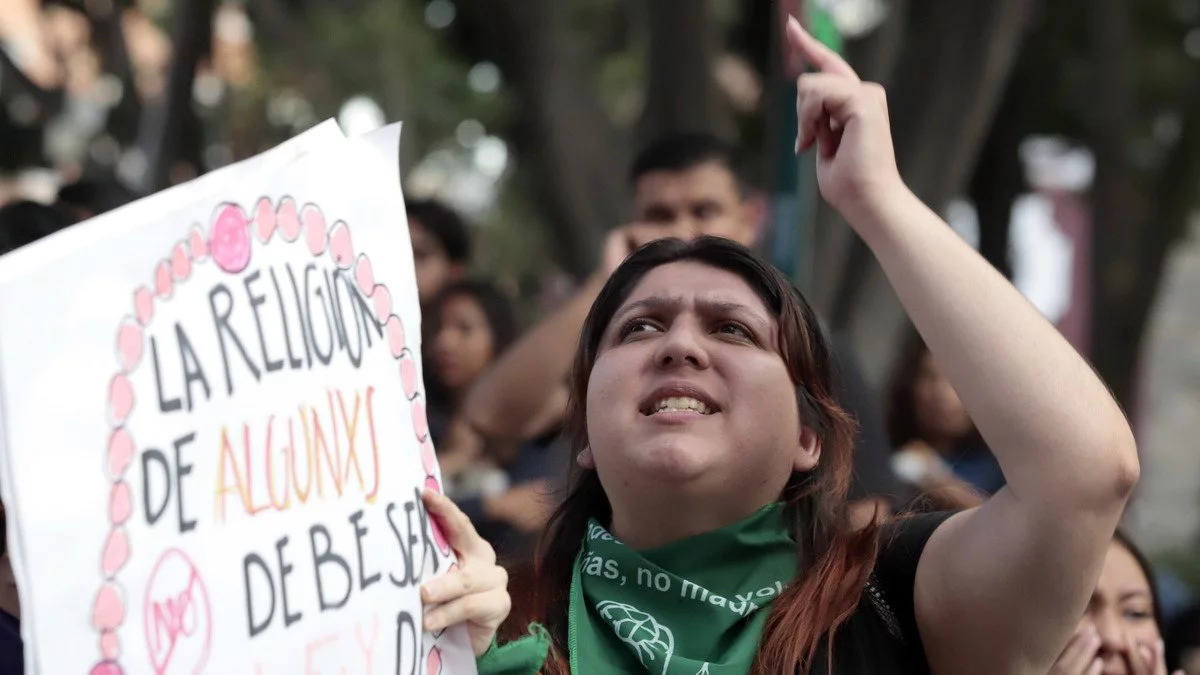 Exigen despenalización del aborto en Puebla