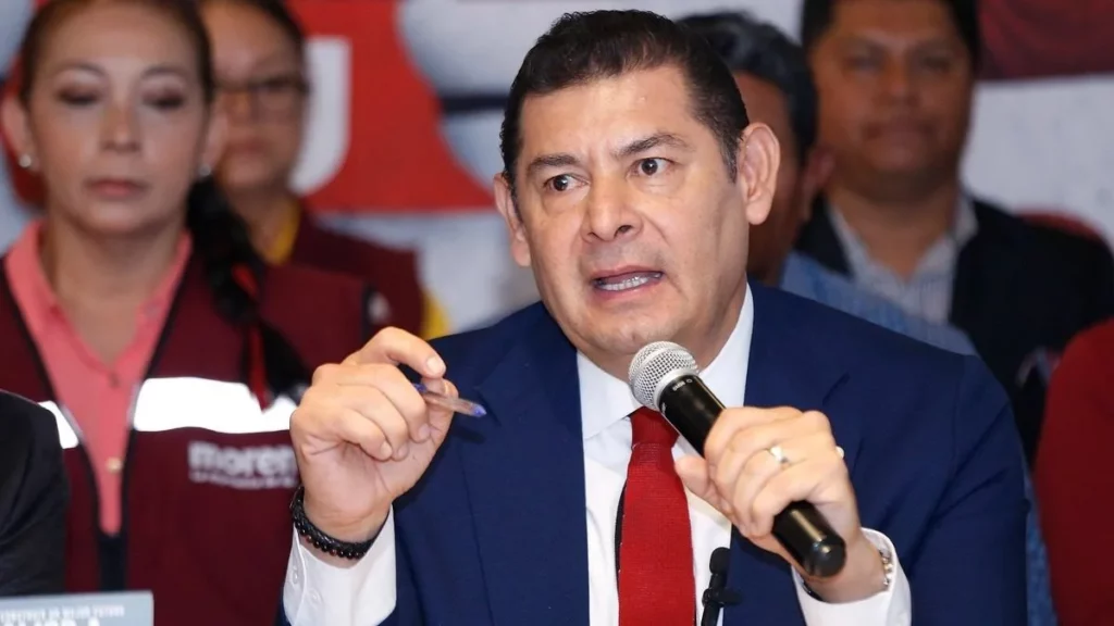 El senador Alejandro Armenta