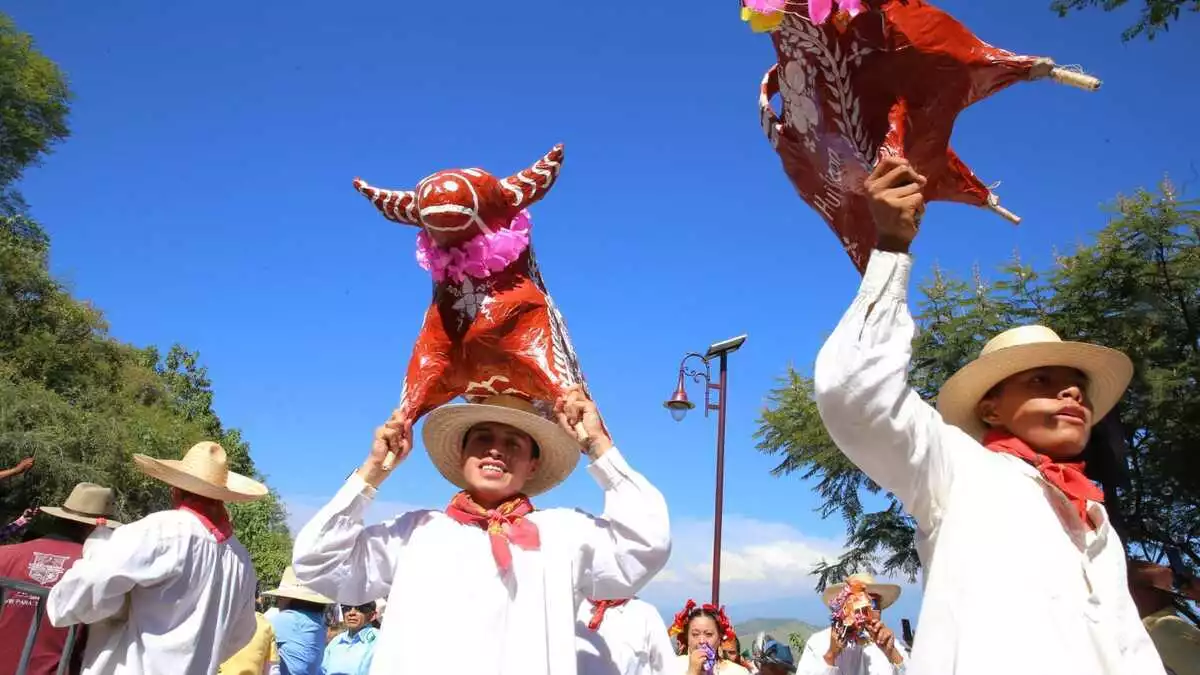 Fiesta y colorido en el Huey Atlixcáyotl 2023