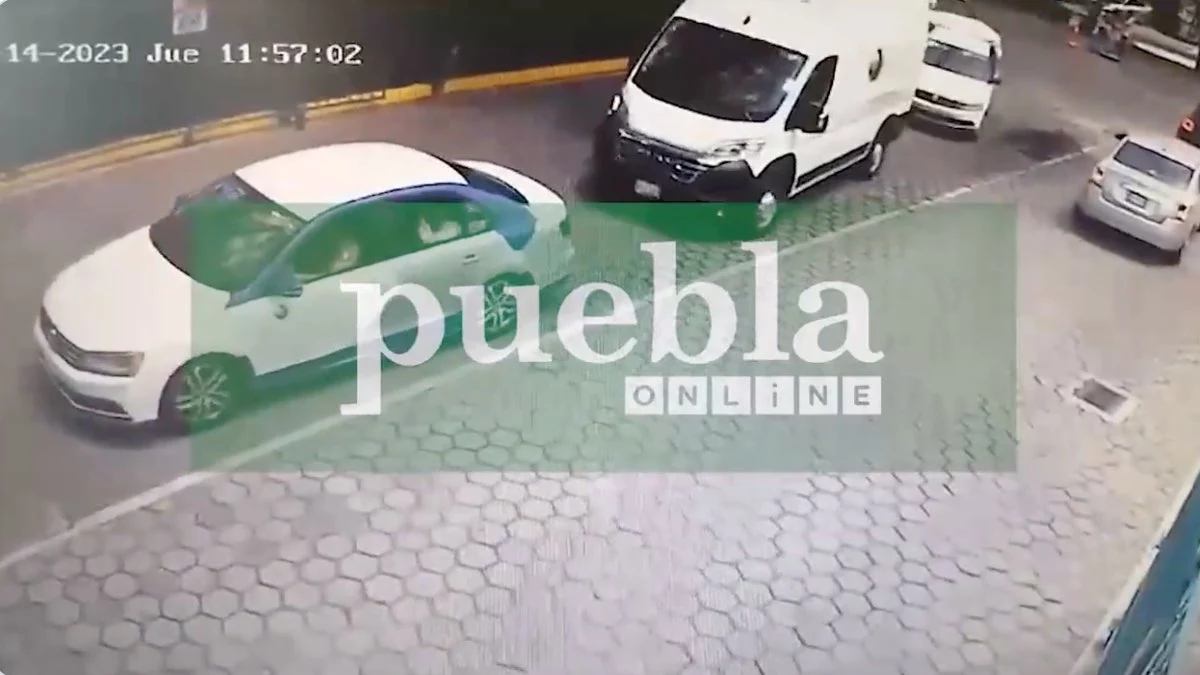 Catean domicilio en Zavaleta para buscar a implicados en golpiza en la Estrella de Puebla