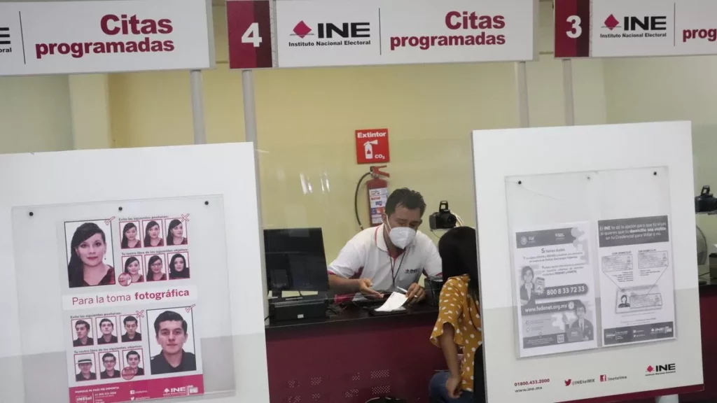 Poblanos con 17 años ya pueden obtener la credencial del INE