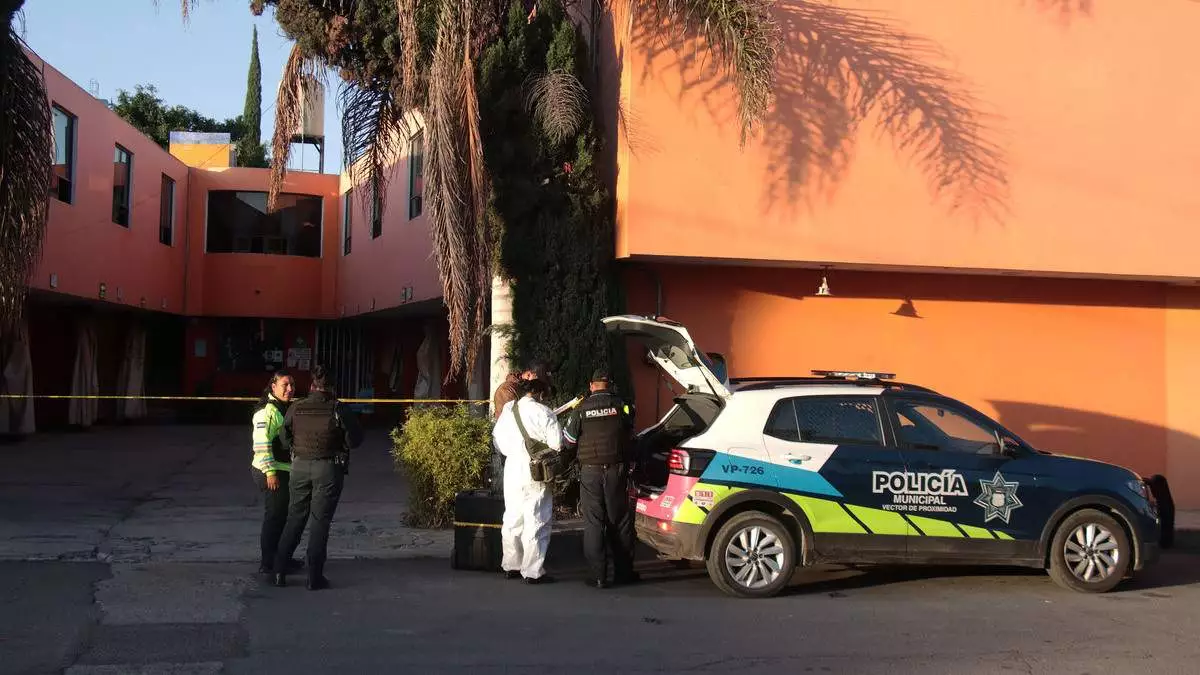 Matan a hombre al interior de un motel en Puebla