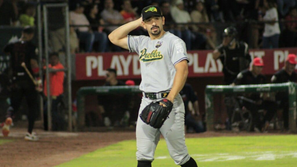 Pericos pierde 4-5 en la última entrada ante Algodoneros de Unión Laguna