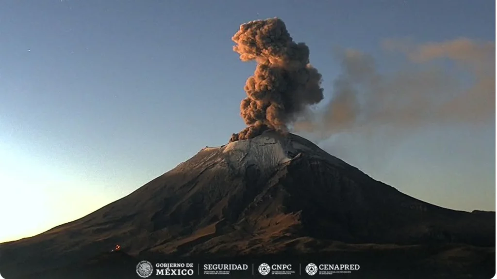 Registra Popocatépetl emisión de ceniza y 254 exhalaciones