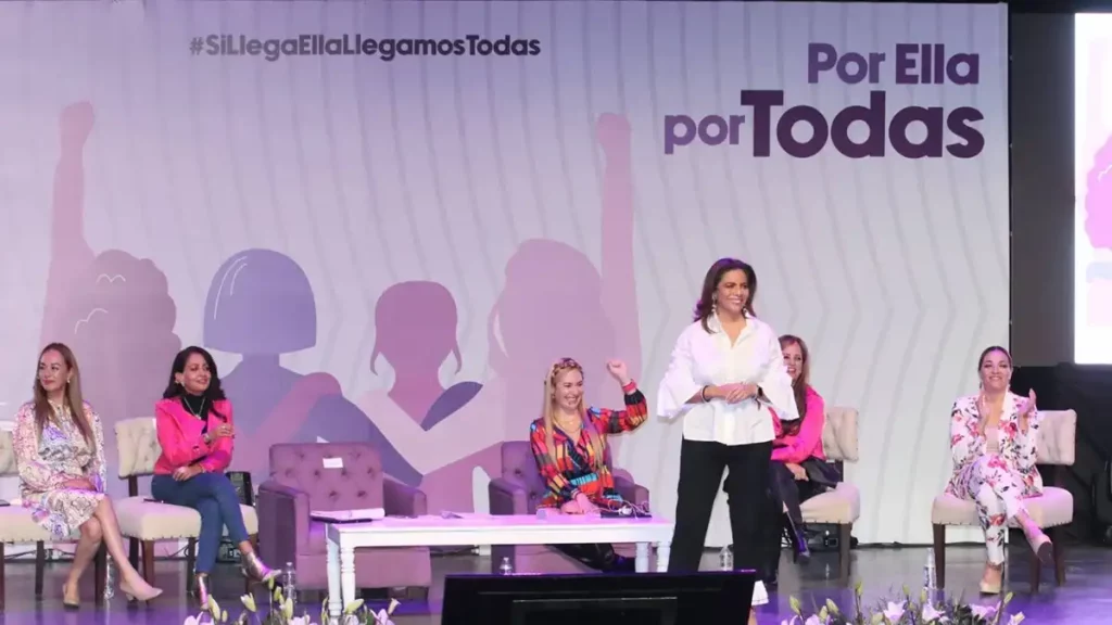 Olivia Salomón, coordinadora estatal del movimiento "Por ella, por todas"