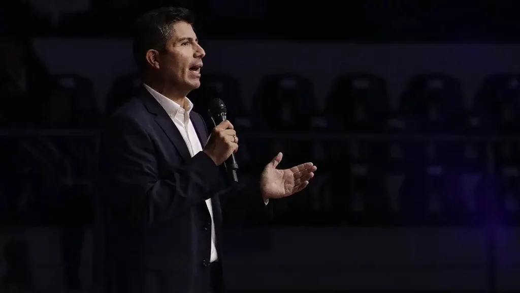 EDUARDO RIVERA, POR FIN LA DEFINICIÓN: VA POR LA GUBERNATURA 