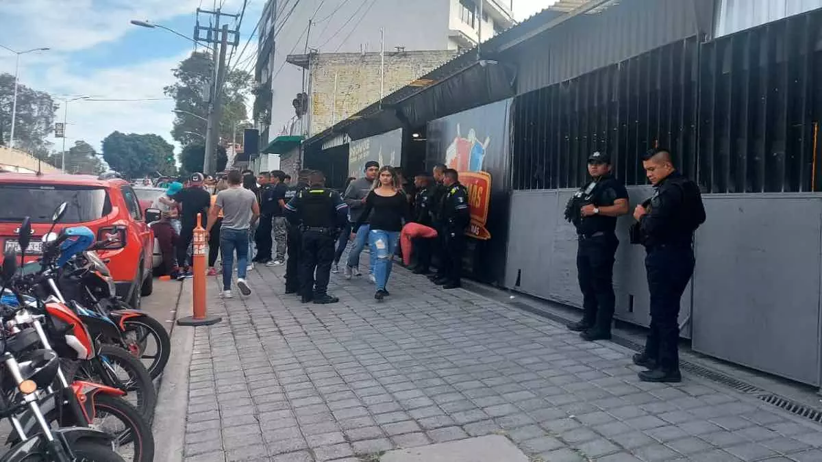 Confirman clausura de bar en CU donde se registró riña en Puebla