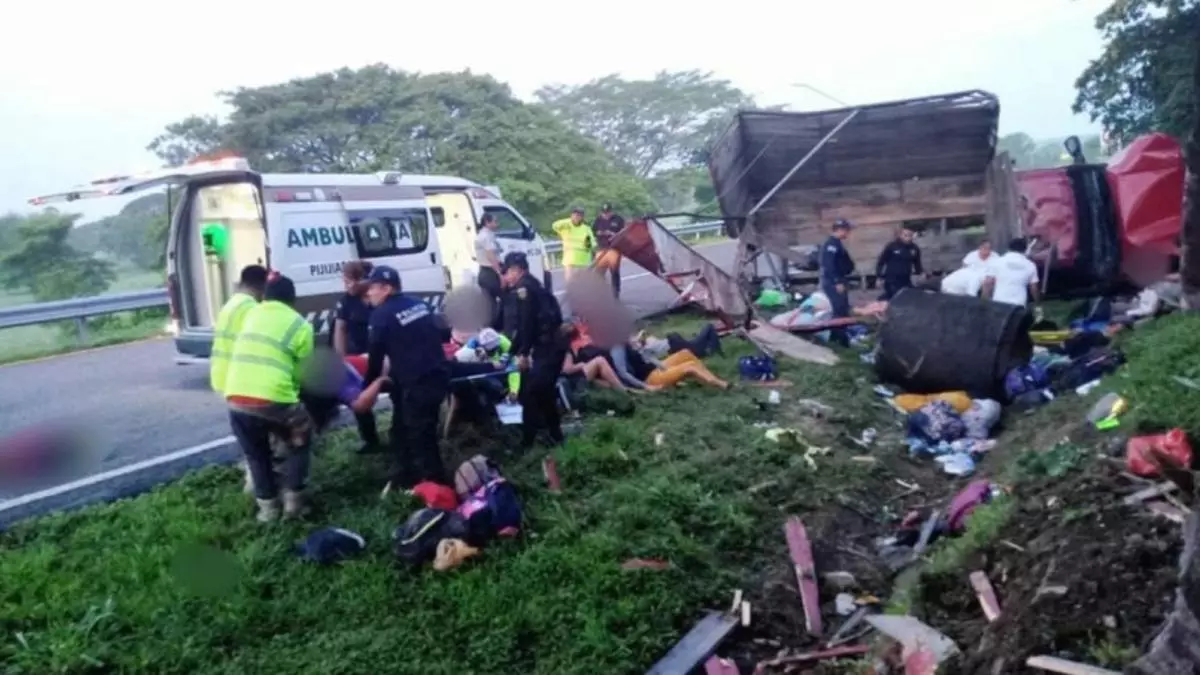 Mueren 10 mujeres cubanas tras accidente carretero en Chiapas
