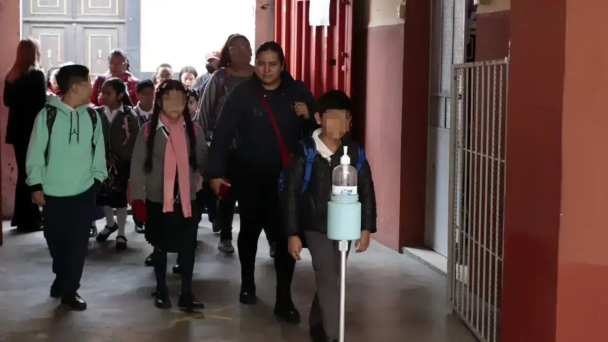 Inicia proceso para acceder a 10 mil becas en escuelas oficiales en Puebla