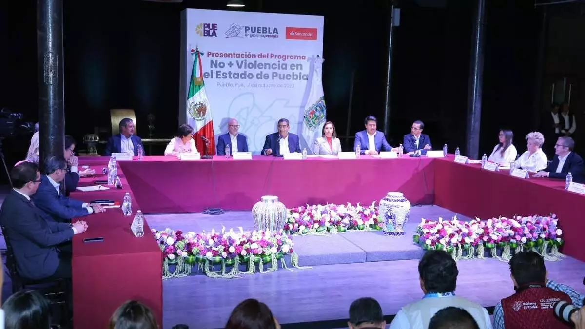 Presentan programa “No + Violencia” para garantizar paz social en Puebla