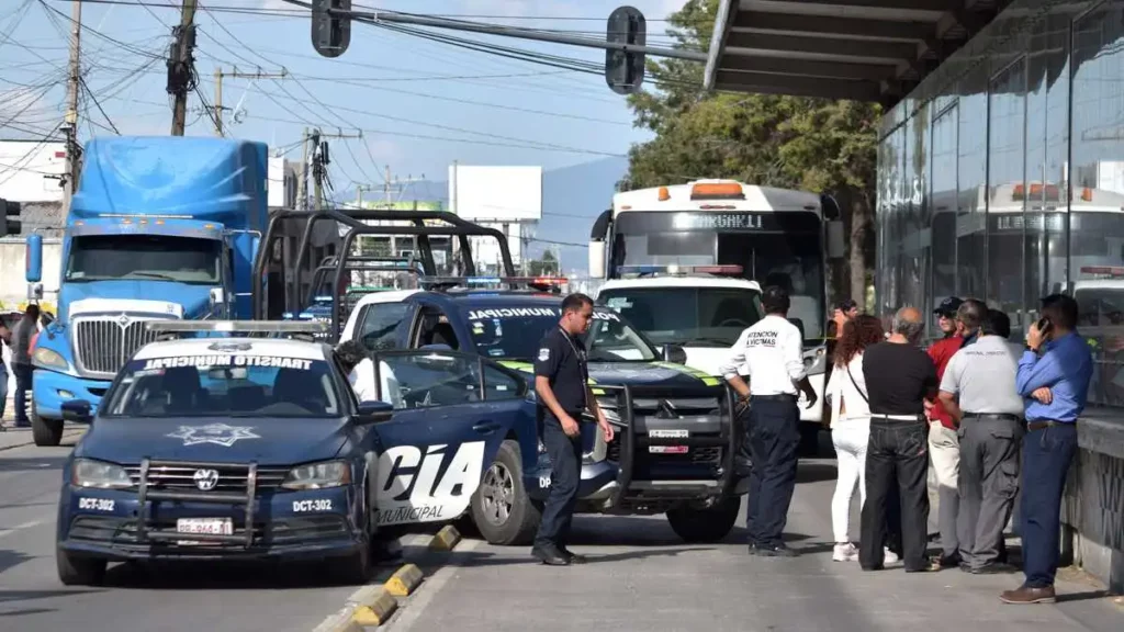 Mujer muere atropellada por unidad de RUTA Puebla