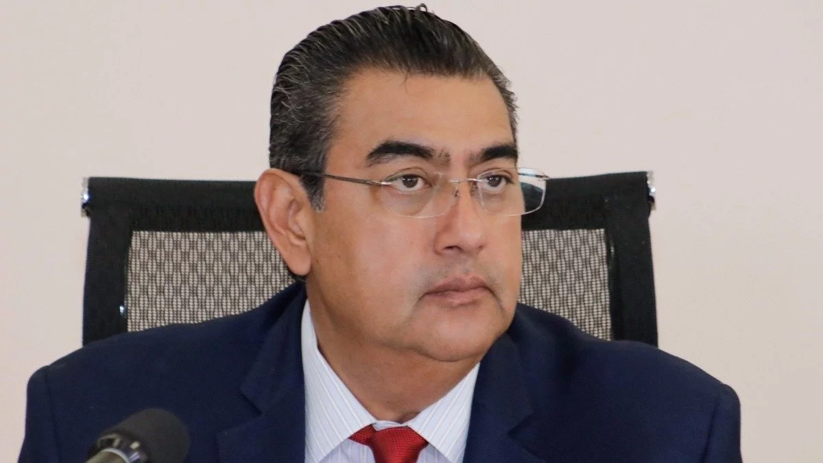 El gobernador de Puebla, Sergio Salomón